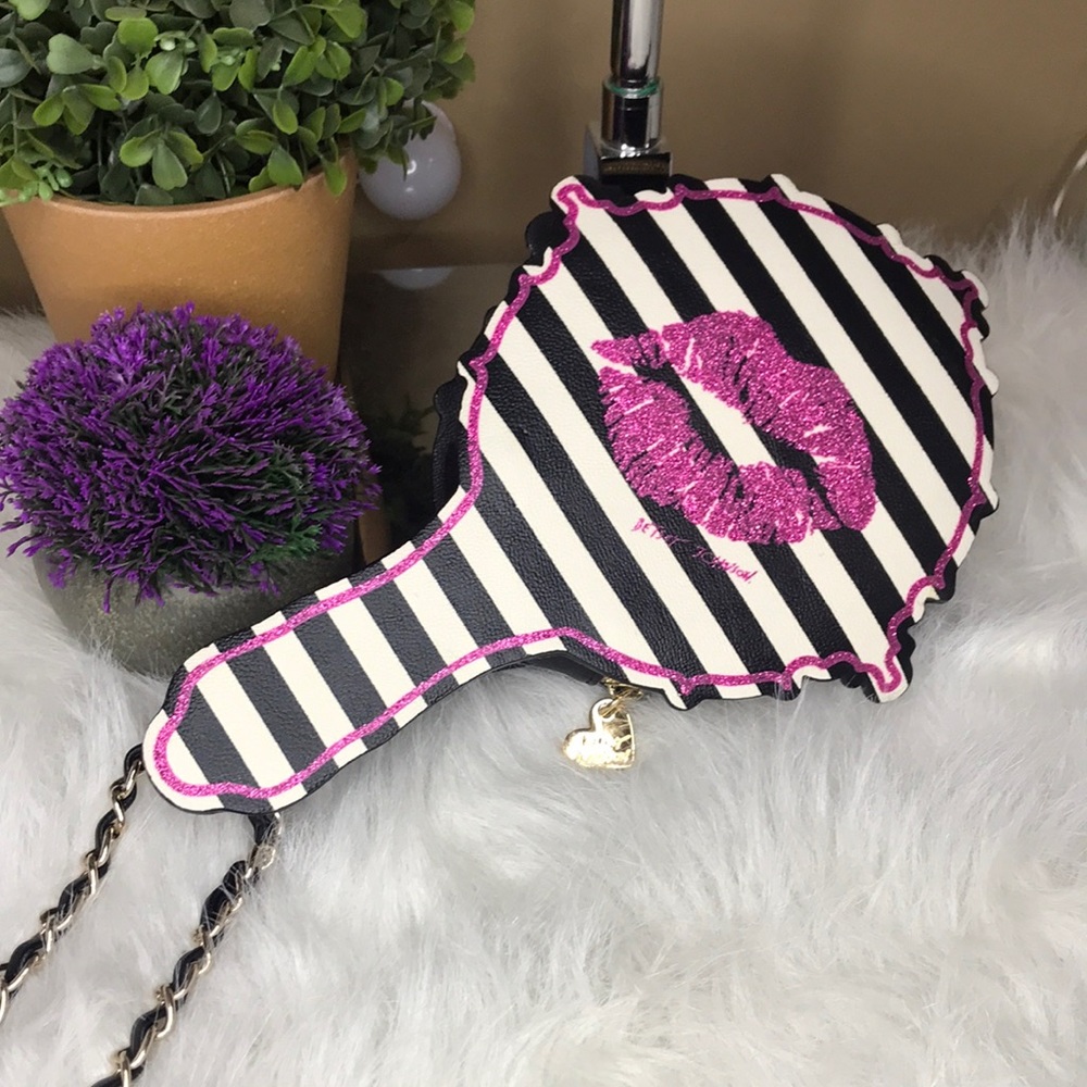 Betsey Johnson “Hey Good Lookin” Hand Mirror Wristlet Novelty Bag NWOT